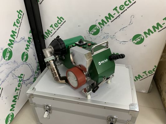 آلة لحام القماش المشمع PVC بالهواء الساخن SWT-UME HDPE لافتة