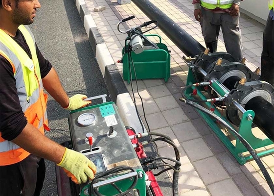 آلة لحام الأنابيب بالاندماج التناكبي لأنابيب البولي إيثيلين عالي الكثافة (HDPE) مقاس 200-450 ملم معتمدة وفقًا لمعيار اللحام DVS 2207